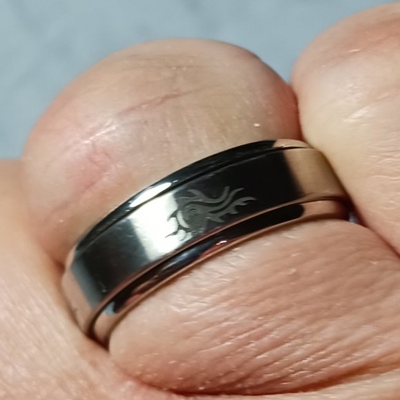 Vintage Surgical Steel Silver Tribal Spinner Fidget Anxiety Ring Size 13 - Picture 5 of 11